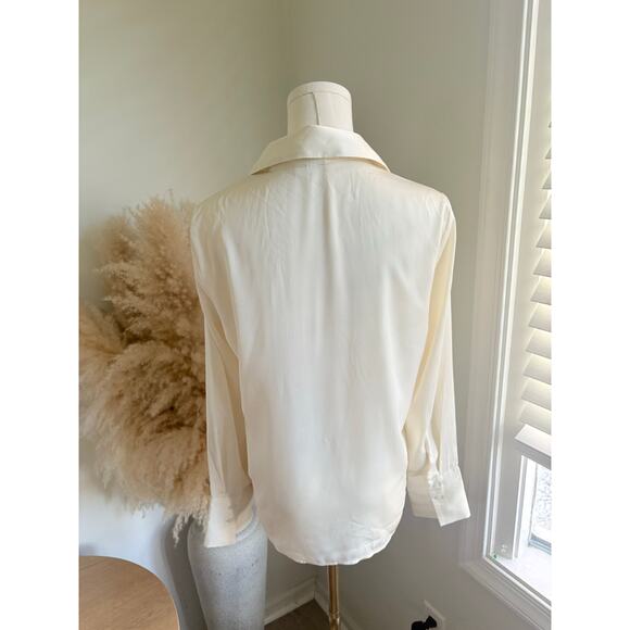 Joie Silky Satin Button Up Blouse Womens XS Ivory White Professional Shirt - Picture 5 of 8